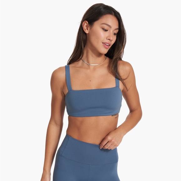 Vuori Evolve Square Neck Bra Women's Uplift Bra in Pool Blue - Picture 2 of 11